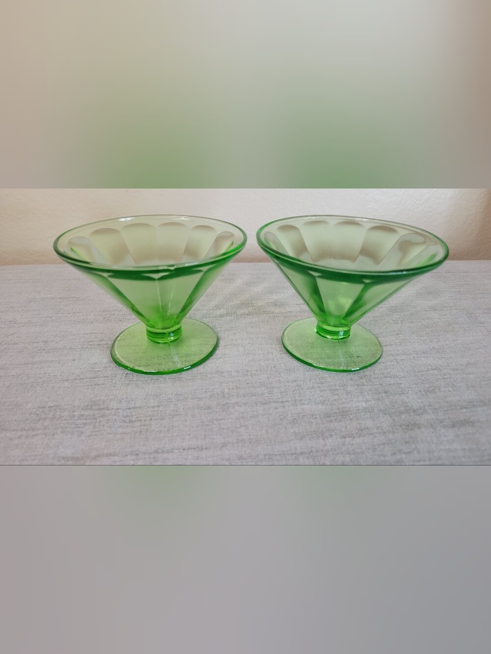 Vintage Federal Glass Green Uranium Diana Footed Sherbet Cups UV Glow Set of 2